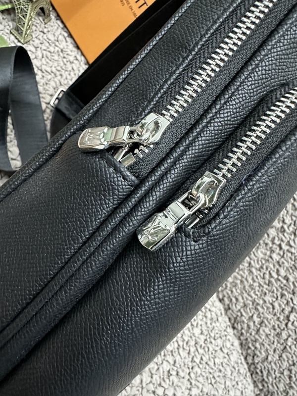 ルイヴィトンバッグ細部ディテール